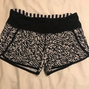 Lululemon run times shorts size 6.